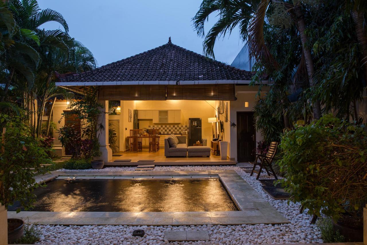 Villa Deshy Seminyak Exteriör bild